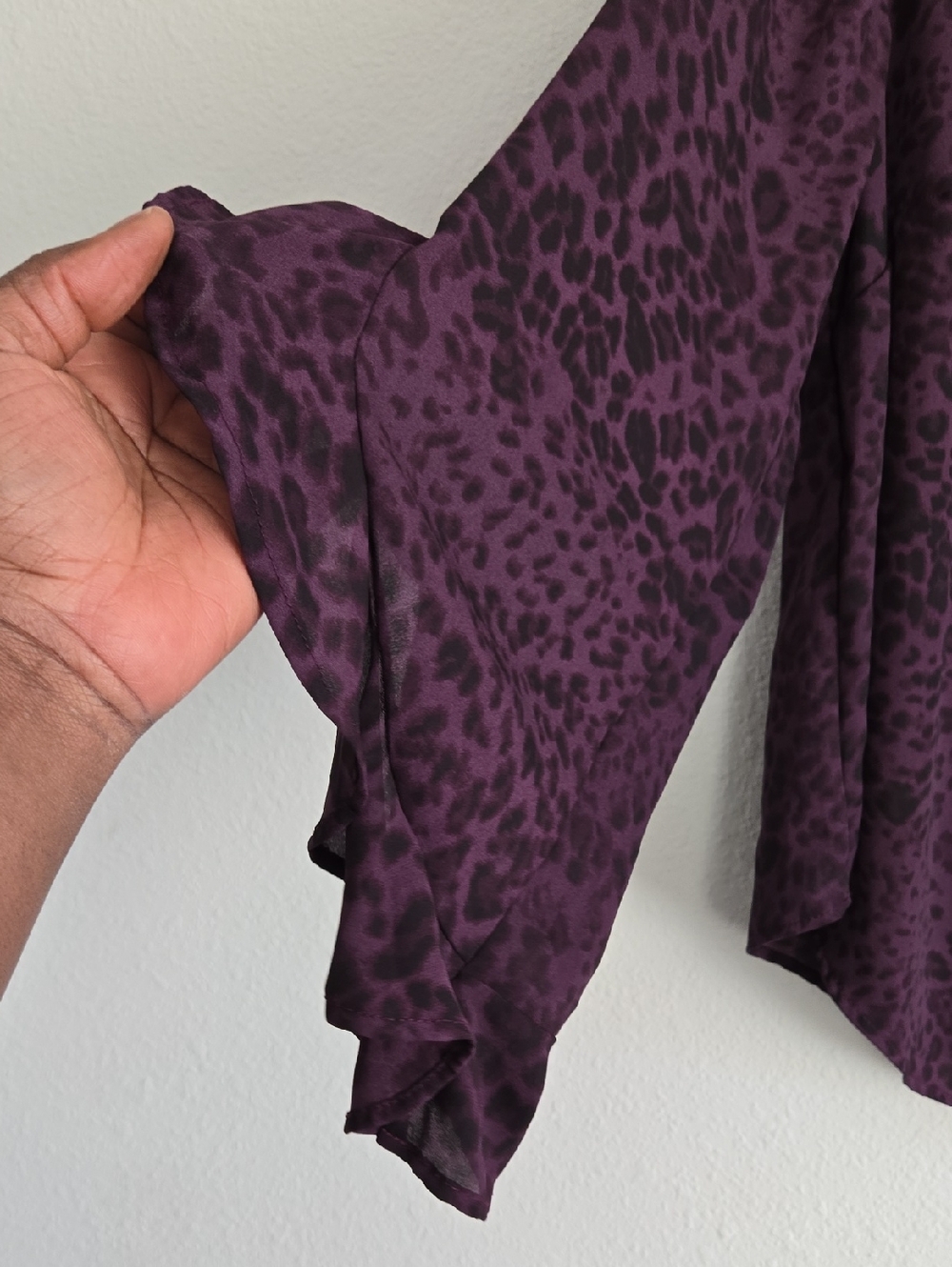 torrid Harper Plum Leopard Print V-Neck Ruffle Sleeve Blouse Size 1X - Picture 8 of 11